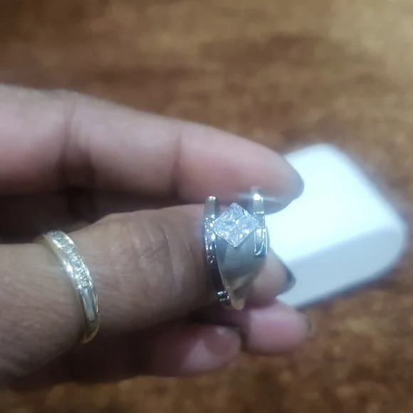 Ring 💍 Size 7 - Picture 10 of 13